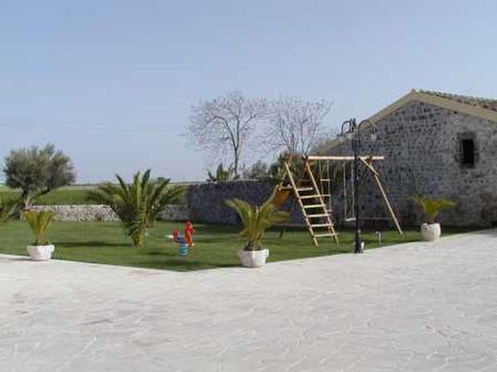 Oasi Di Cava Ispica Villa Pietre Nere San Zagaria Exterior photo