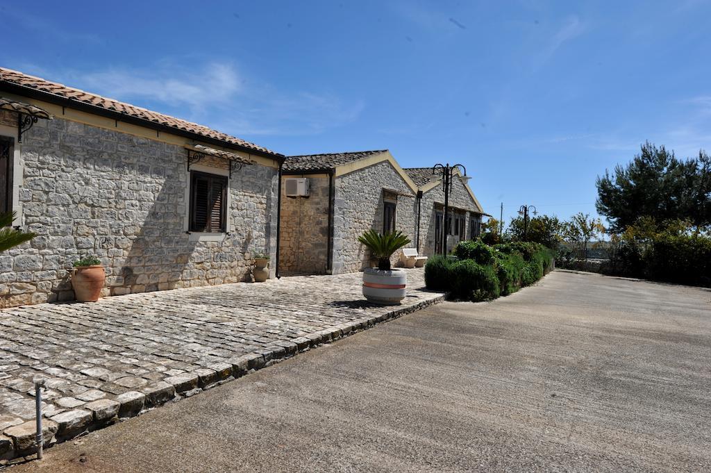 Oasi Di Cava Ispica Villa Pietre Nere San Zagaria Exterior photo