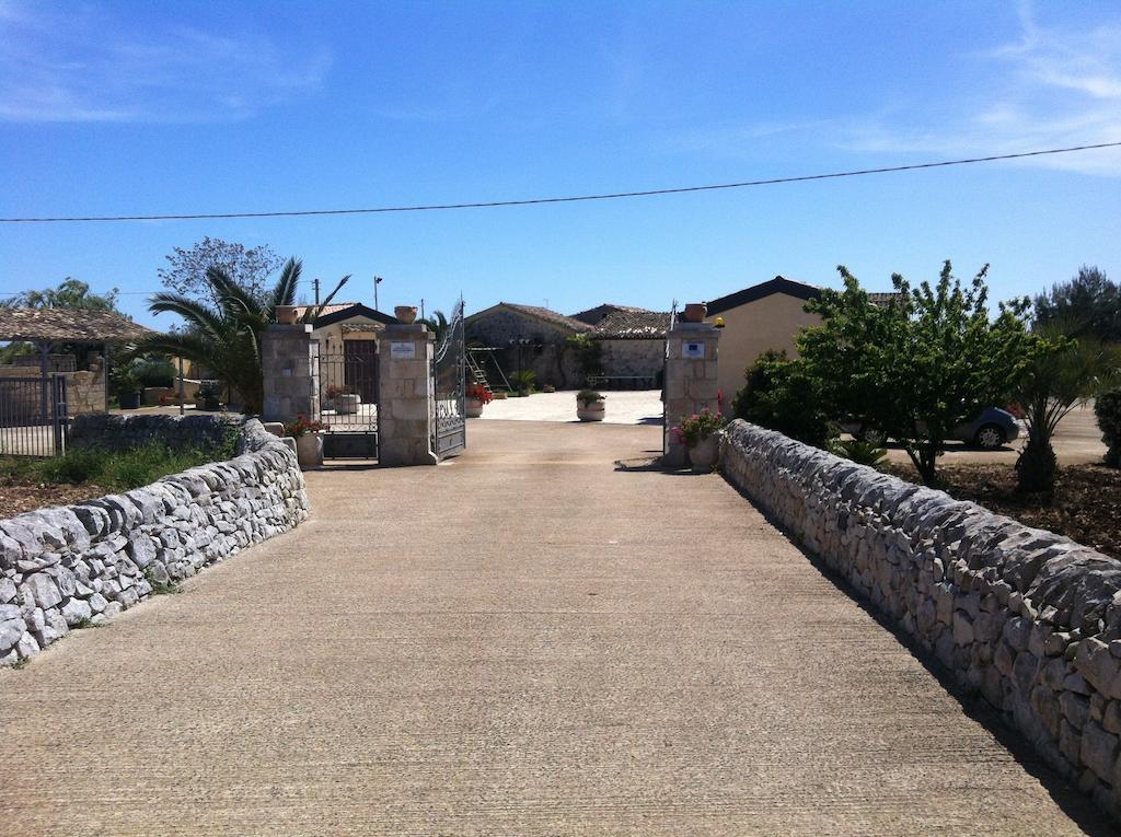 Oasi Di Cava Ispica Villa Pietre Nere San Zagaria Exterior photo
