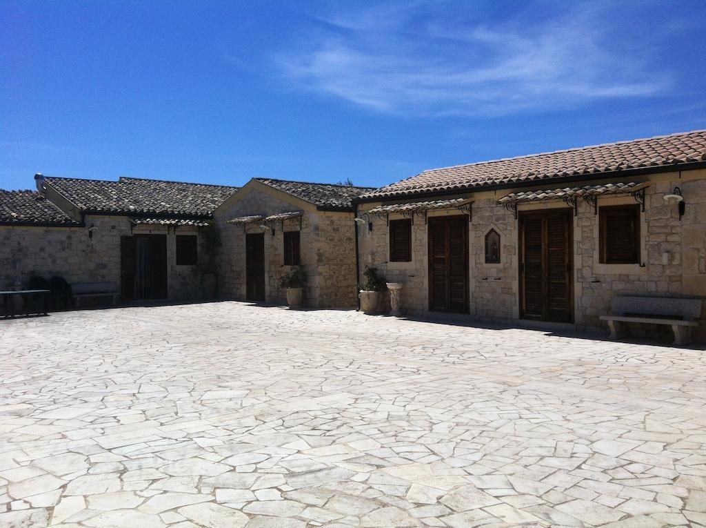 Oasi Di Cava Ispica Villa Pietre Nere San Zagaria Exterior photo