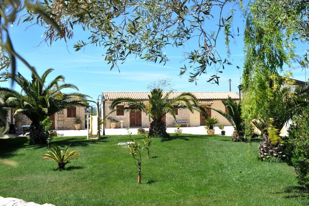 Oasi Di Cava Ispica Villa Pietre Nere San Zagaria Exterior photo
