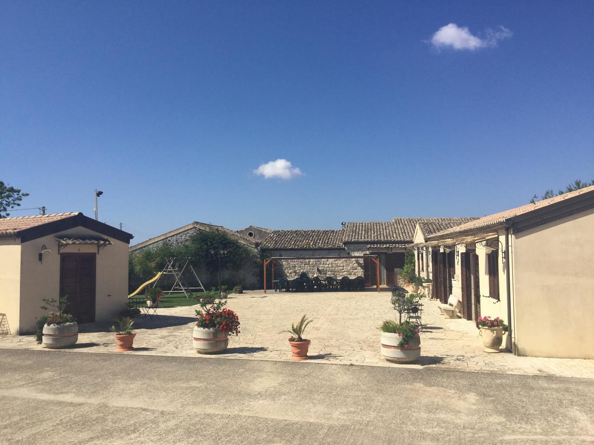 Oasi Di Cava Ispica Villa Pietre Nere San Zagaria Exterior photo